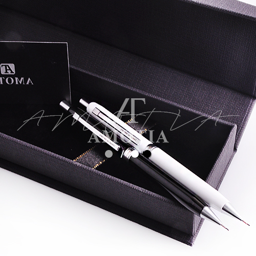 �Ƹ�Ƽ�� ���� �ݼӻ���